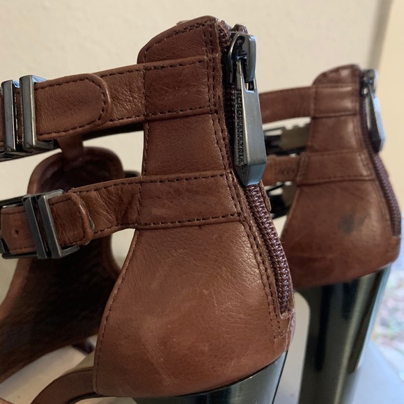 BCBGMAXAZRIA leather Sandals ⭐️ - Picture 6 of 8